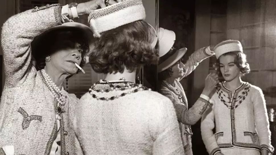 Povestea jachetei iconice Chanel