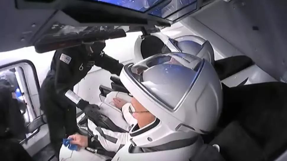 NASA a anunţat că 2 astronauţi vor rămâne pe Staţia Spaţială Internaţională 8 luni în loc de 8 zile