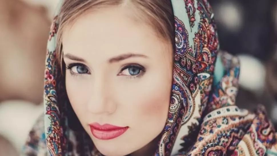 Secretul frumuseţii rusoaicelor! Un aliment banal le menţine tenul tânăr şi radiant