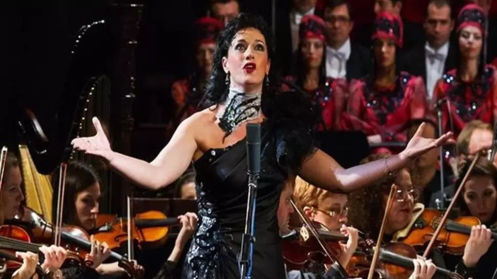 Criminaliștii anchetează cazul sopranei Maria Macsim Nicoară, aflată în stare gravă la Spitalul de Neurochirurgie din Iași