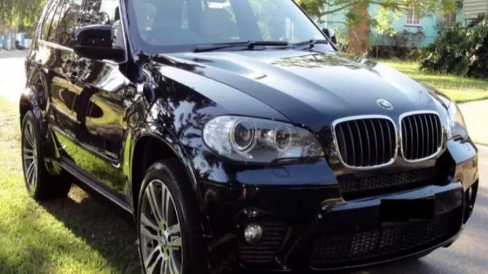 Un hoţ voiajor a furat 40.000 lei dintr-o maşină! Ce metodă a folosit