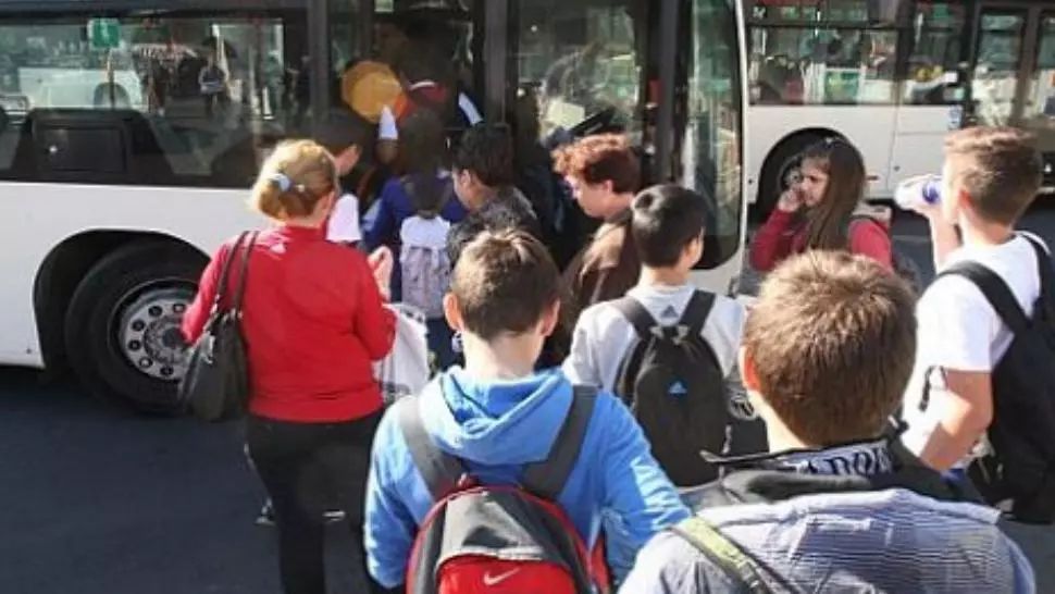 DECIZIE de ultimă oră a Guvernului pentru transportul elevilor