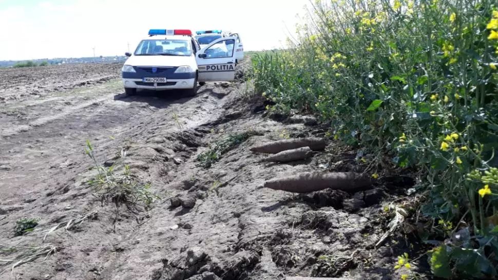 Proiectile neexplodate, descoperite de un bărbat la munca câmpului, în jud. Vaslui