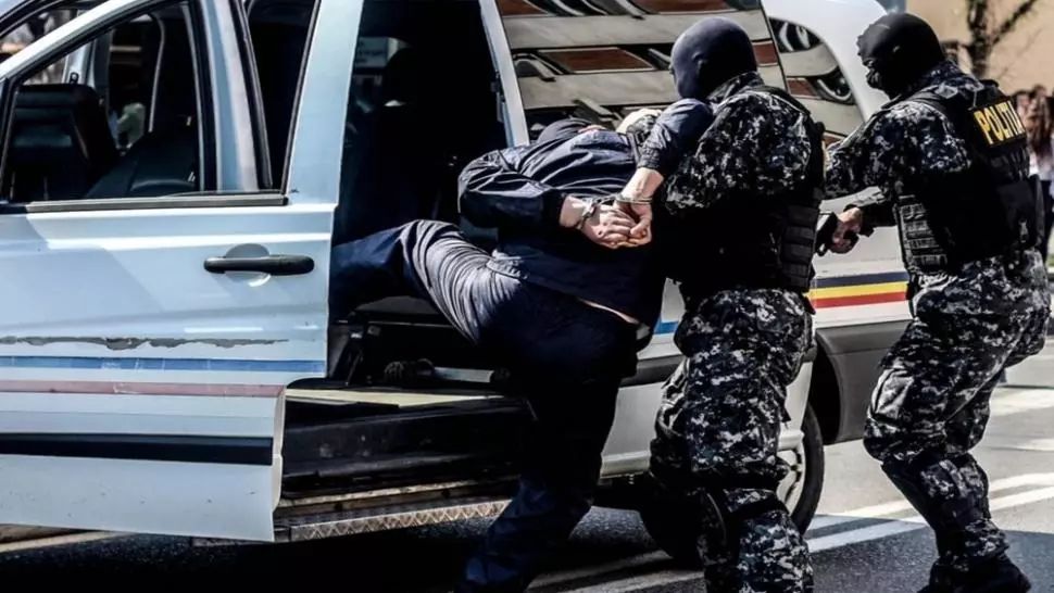 Jandarmi chemați să aplaneze un conflict, loviți cu pietre, într-o localitate din Sălaj