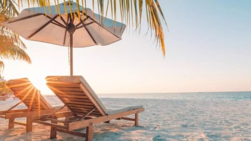 RESTRICȚII din cauza coronavirus în sezonul estival 2020: turiștii ar putea fi testați la intrarea în stațiuni