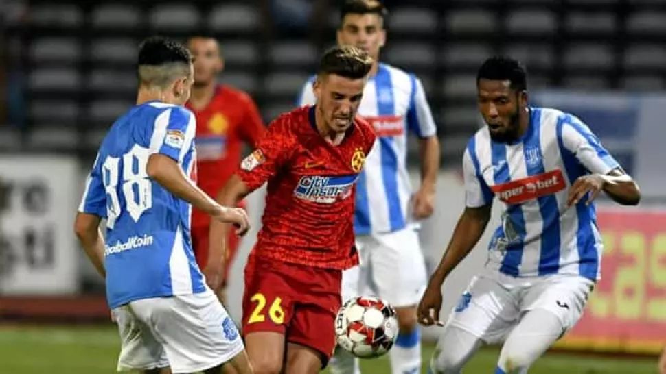 N-a mai rezistat și a răbufnit: ”S-a dat drumul să mergi la terasă, iar fotbaliștii stau în cantonament!”