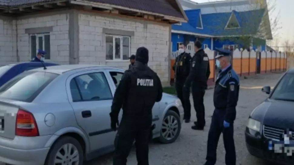 Un bătăuș care a lovit patru oameni, fără motiv, băgat în arest
