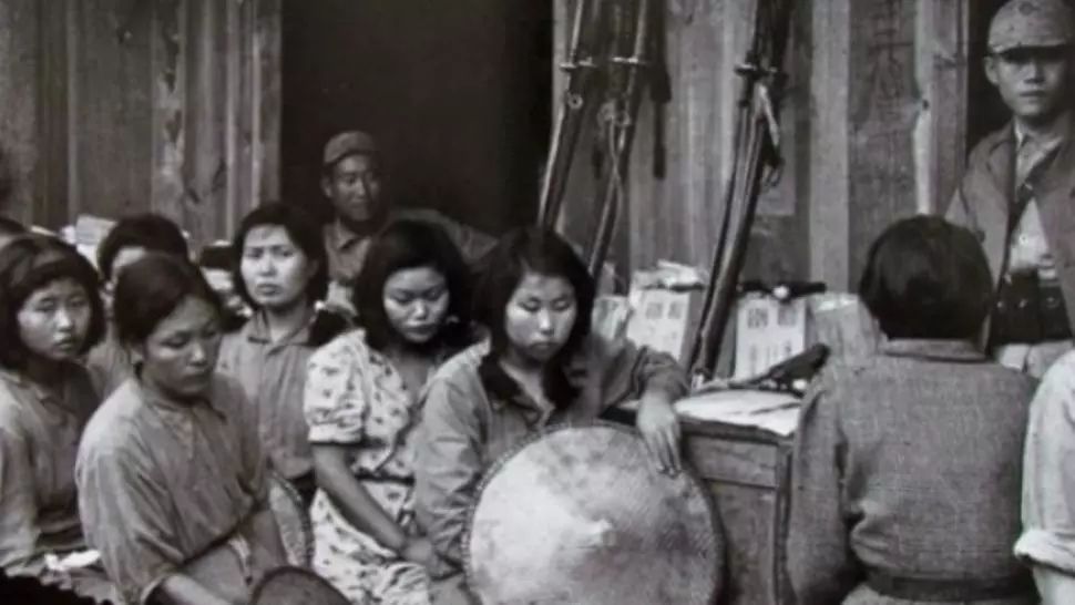 Sclavele sexuale ale armatei japoneze. Povestea soldatului dus cu forţa la bordel. Şoc! În cameră...