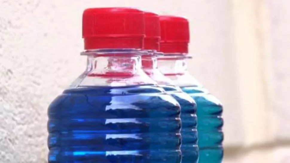 Detalii ȘOCANTE în ancheta spirtului contrafăcut care a ucis 16 persoane din Iași și Botoșani: sticlele, împărțite de primar