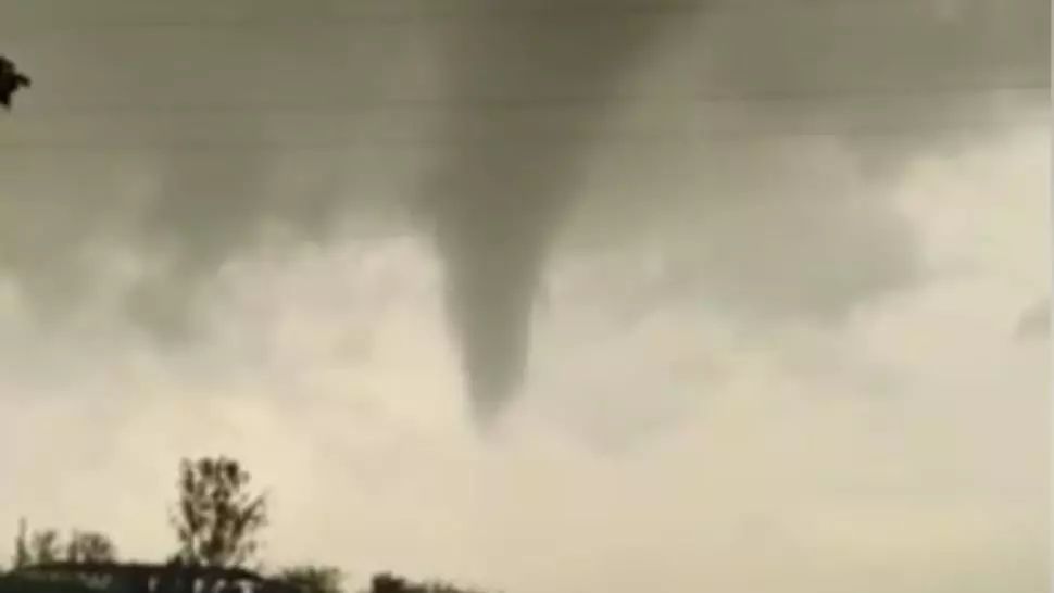 VIDEO Vreme extremă în România, tornadă filmată în județul Botoșani