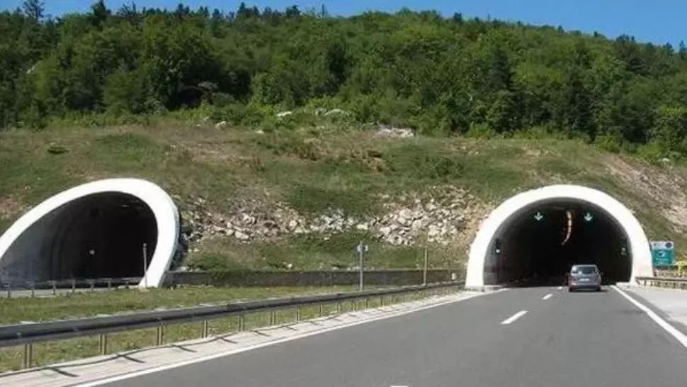 Gaură de 50 de mil. euro în buget. România, bună de plată, după rezilierea abuzivă a unui contract pe autostrada Lugoj–Deva