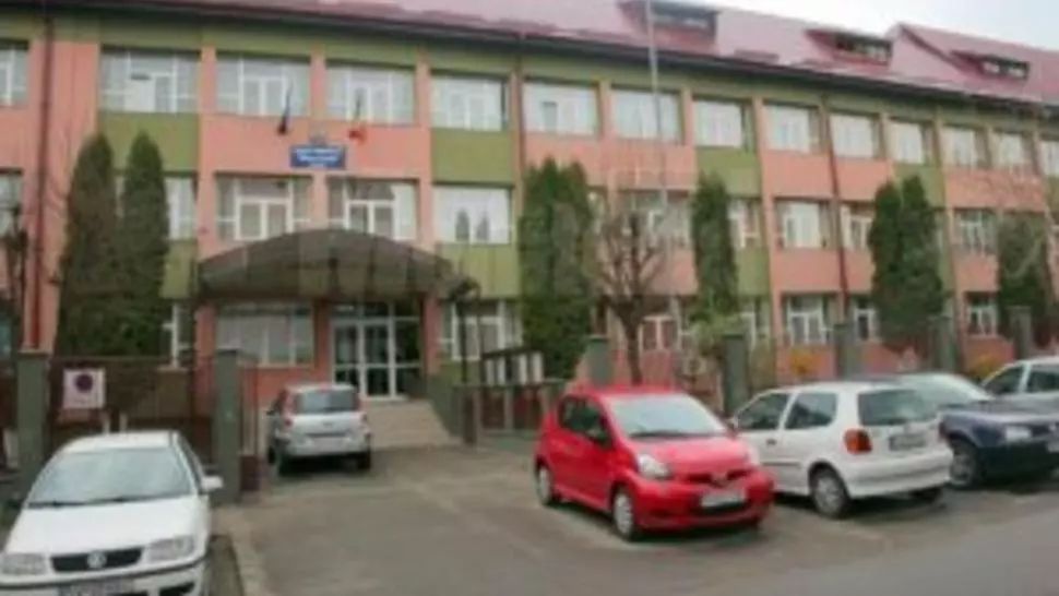 Al doilea caz de coronavirus CONFIRMAT în rândul elevilor din județul Suceava, al treilea la nivelul țării