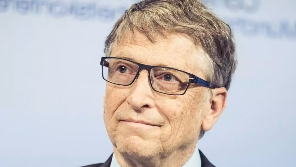 Bill Gates, ironizat de antivaccinişti după ce a anunţat că a contractat COVID-19