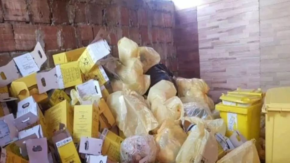 Percheziții la societăți din județul Giurgiu care depozitau deșeuri medicale periculoase