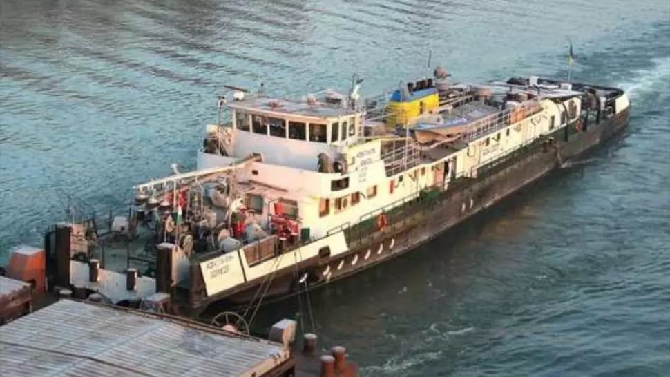 Percheziții în șapte județe, printre care și Giurgiu, la traficanți de țigări pe Dunăre