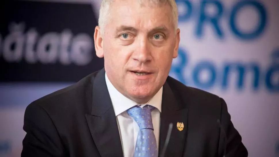 Adrian Țuțuianu iese la ATAC: "Actuala conducere a PSD Dâmbovița a negociat cu mine îndepărtarea Rovanei Plumb!"