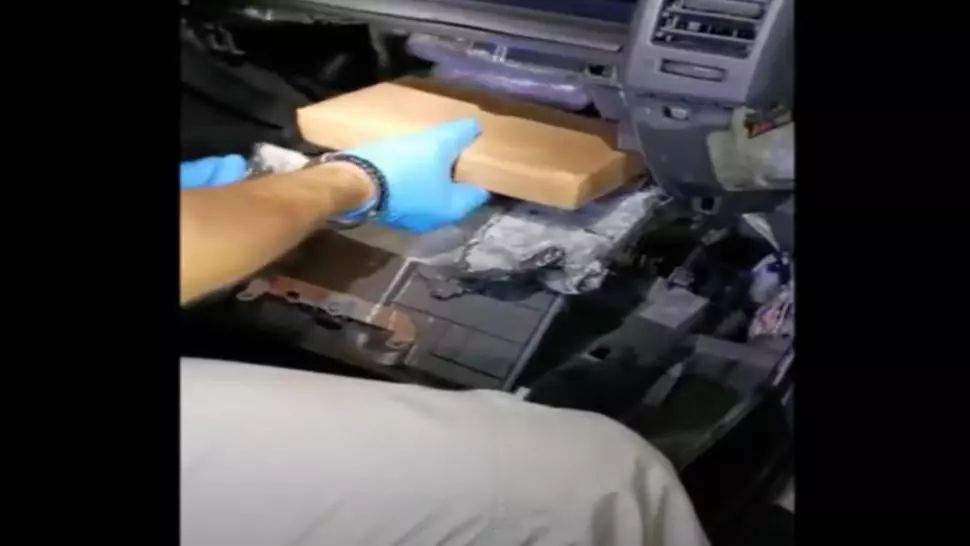 Cetățean albanez, domiciliat în România, reținut pentru trafic internațional și intern de droguri de mare risc 