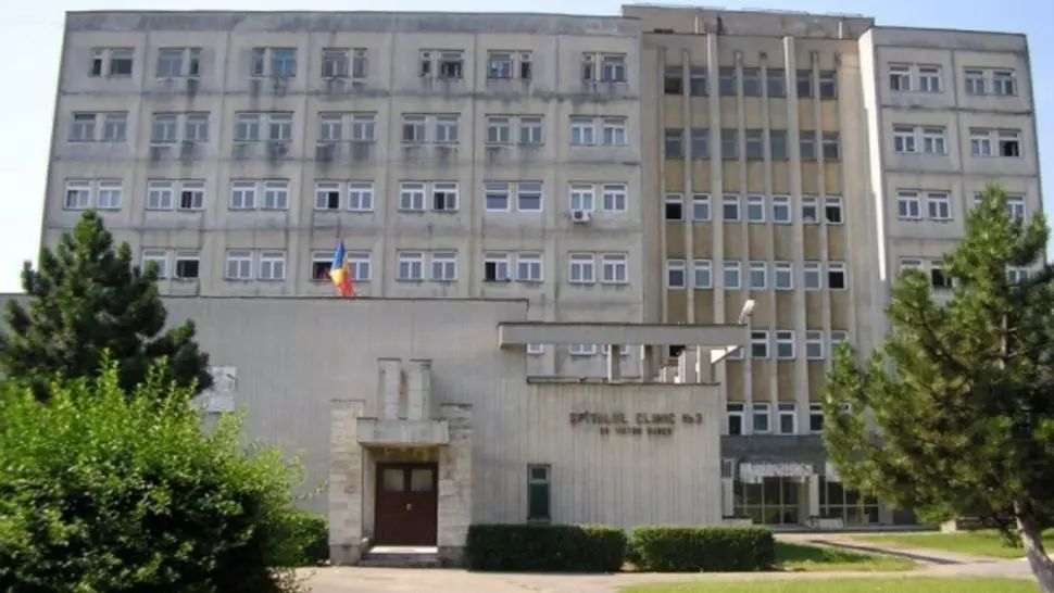 Gravidă infectată cu COVID-19, cercetată de procurori după ce a plecat din două spitale diferite din Craiova