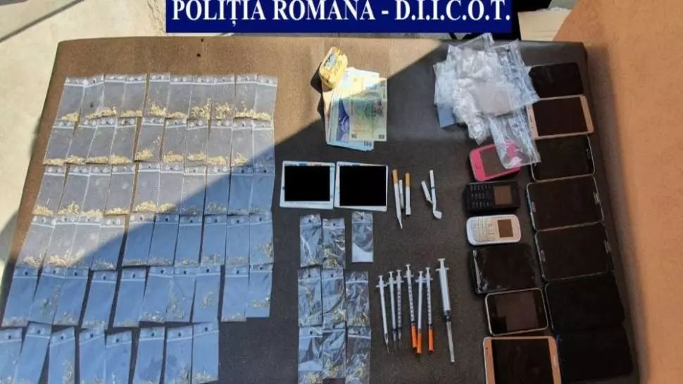 Două persoane reținute de polițiștii călărășeni pentru trafic cu substanțe psihoactive