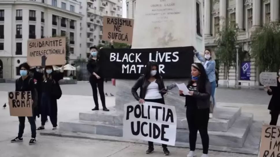 Manifestațiile din SUA au ajuns și în România. Protest "Black Lives Matter" în Piața Universității
