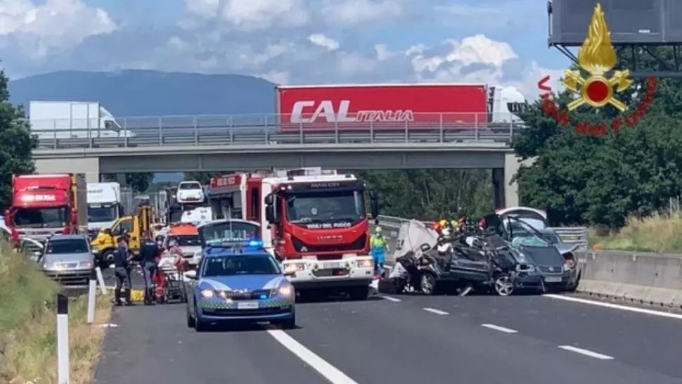 Accident înfiorător, în Italia: 4 români au murit, între care doi copii