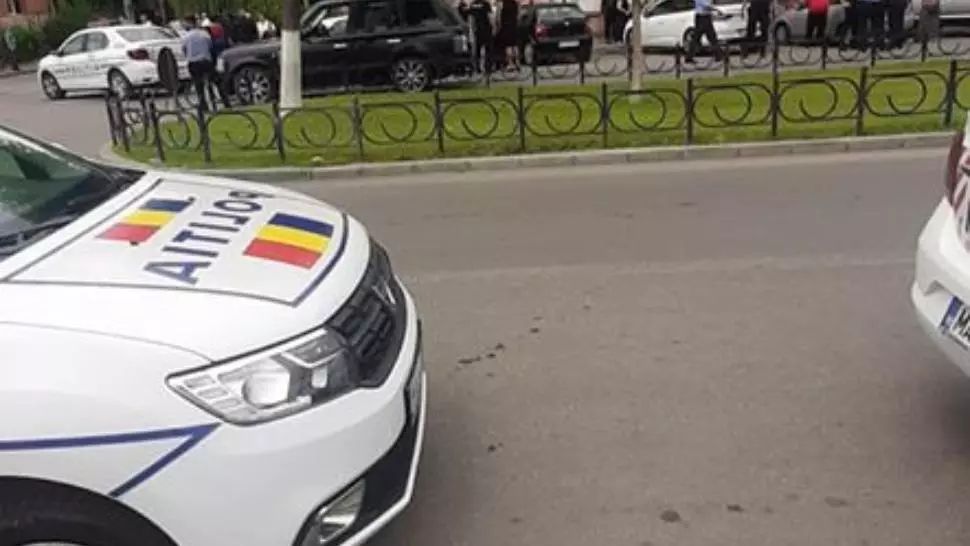 Nouă persoane, REȚINUTE în urma conflictului din plină stradă, de la Craiova. Alte patru persoane sunt căutate