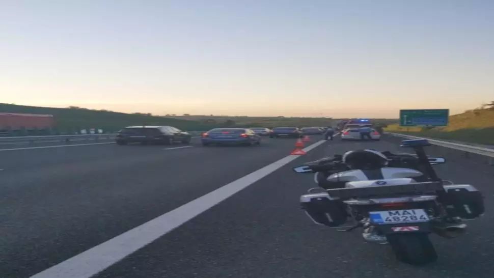 Accident cu 4 victime, pe Autostrada Soarelui