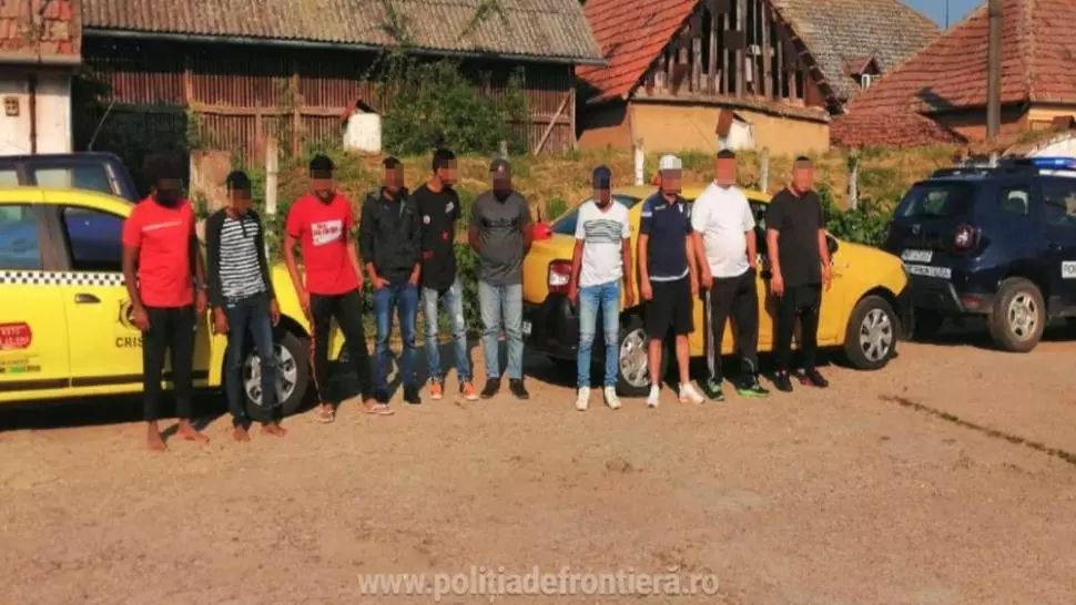 Bihor: Trafic de migranți la granița cu Ungaria. Șapte cetăţeni din Sri Lanka, depistaţi în două taxiuri