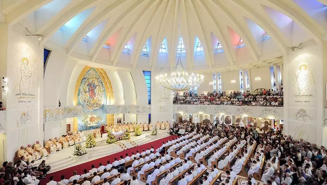 Focar de coronavirus la Catedrala Romano-Catolică din Iaşi, 8 persoane infectate