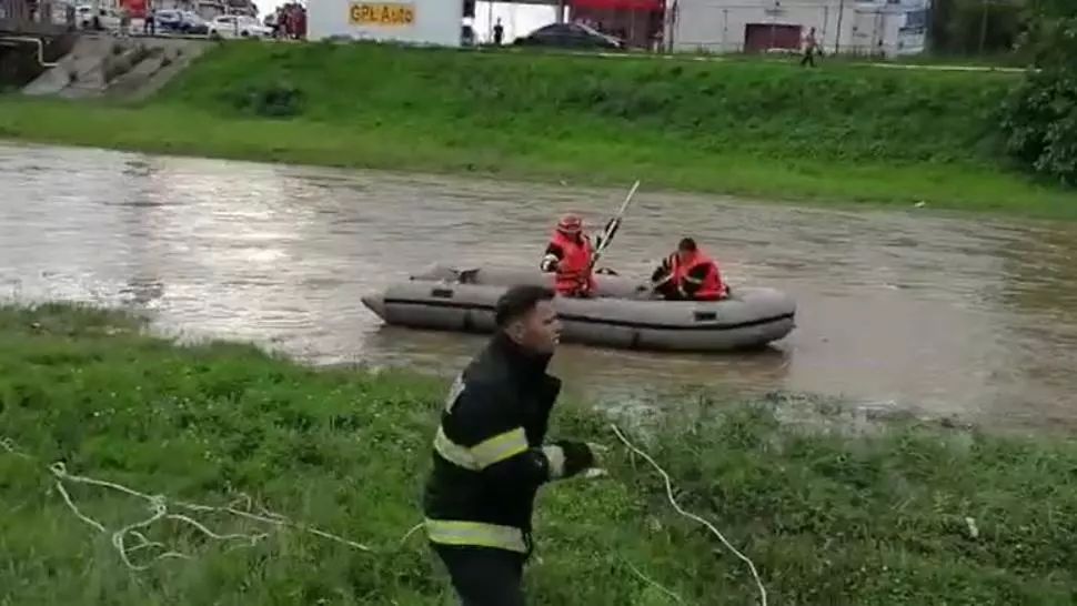 VIDEO  Copil de patru ani, căzut în râul Cibin