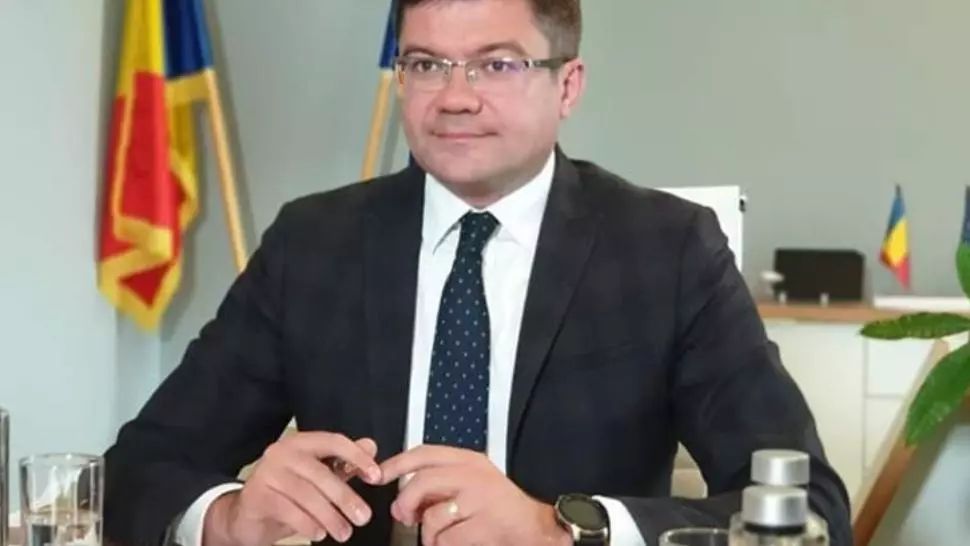 Ședință de urgență din cauza INUNDAȚIILOR! Ce măsuri vor fi impuse după ce ploile au făcut PRĂPĂD 