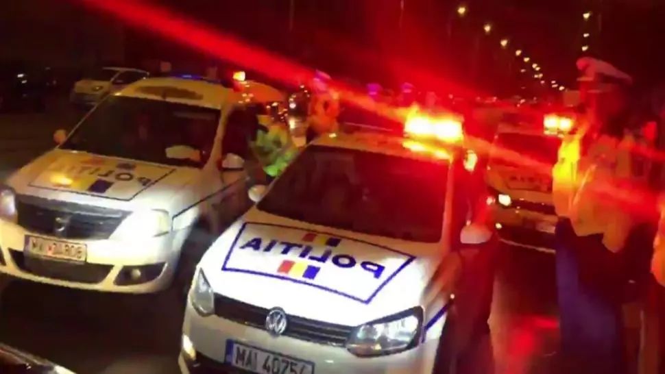 Urmărire ca-n filme și focuri de armă pentru prinderea unei șoferițe fără permis, în județul Constanța