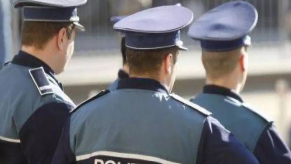 Șeful Poliției Miercurea Ciuc, RETROGRADAT. Polițiști SANCȚIONAȚI pentru că au participat la o petrecere în timpul stării de urgență