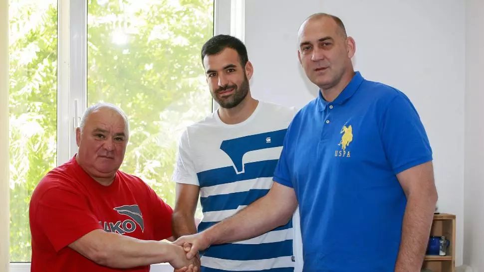 Dinamo transferă de la rivala Steaua! Anunțul făcut de ‘câinii roșii’