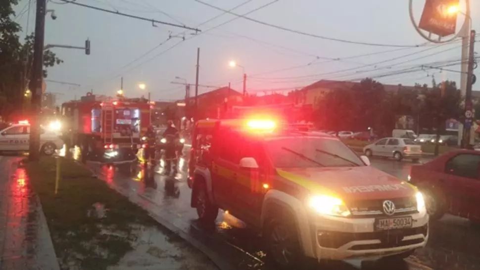 VIDEO Alertă la Timișoara: incendiu la unul dintre cele mai cunoscute cluburi 