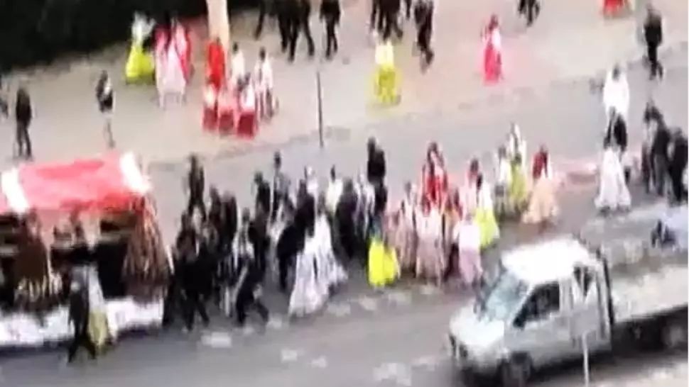 VIDEO Înmormântare cu sute de oameni la Constanța, fără respectarea normelor de distanțare