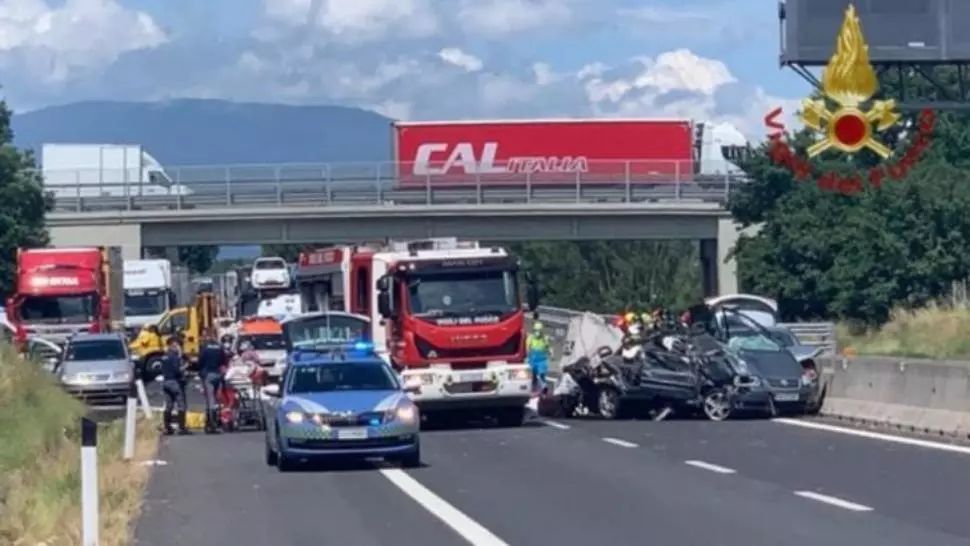 Primele imagini cu tragicul accident din Italia în care au murit 4 români 