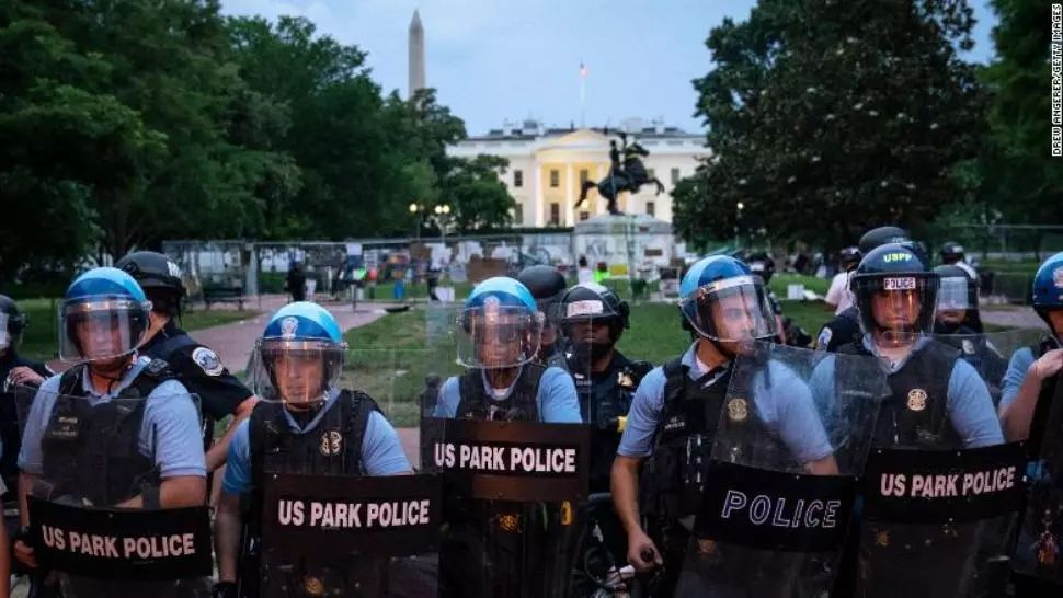 Garda Națională păzește monumentele din Washington, de teama protestatarilor