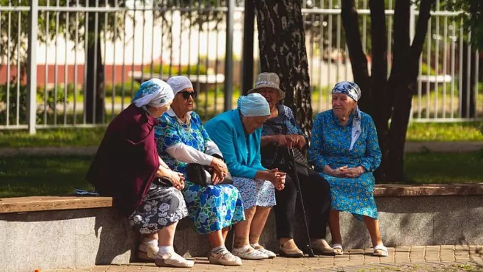 ALERTĂ de coronavirus în județul Prahova! Peste 70 de persoane infectate la căminul de bătrâni din Izvoarele