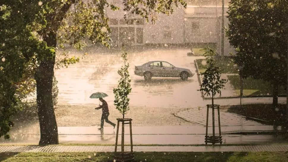 Cod portocaliu de vreme severă în București