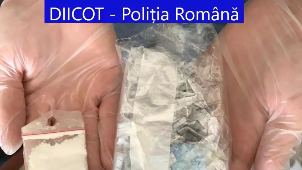 DIICOT a destructurat un grup infracțional organizat specializat în săvârșirea infracțiunilor de trafic de DROGURI de mare risc