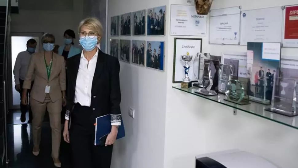 Fără toalete în fundul școlii! Vicepremierul Raluca Turcan: Guvernul alocă 31 de milioane de lei pentru 370 de grupuri sanitare 