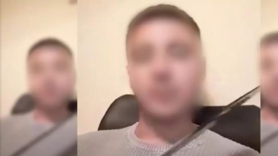 Gest revoltător, cum și-a amenințat un student din Iași profesorul 