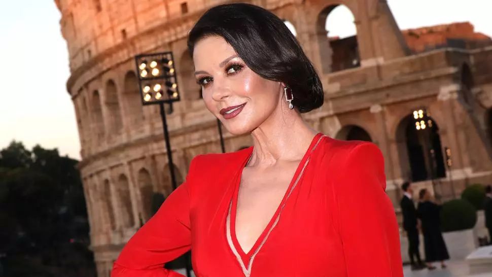 Dieta care a ajutat-o pe Catherine Zeta-Jones să slăbească 19 kilograme