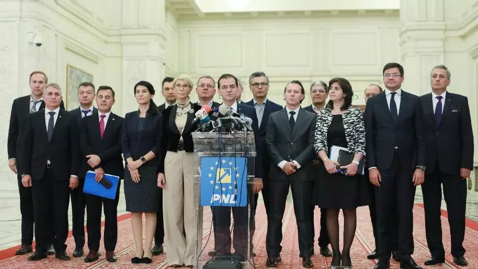 Urmează zile de foc în Parlament! Soarta Guvernului Orban, decisă luni, la votul moțiunii de cenzură