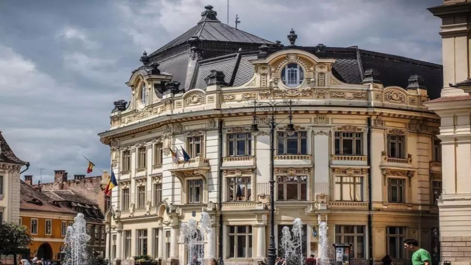 Ghișeele Direcției de Asistență Socială Sibiu se închid marți, 4 angajați au coronavirus