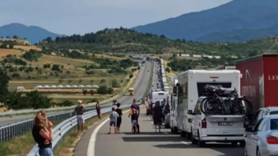 Ministerul de Externe cere Greciei detalii, sunt zeci de români depistați pozitiv despre care nu știe nimic