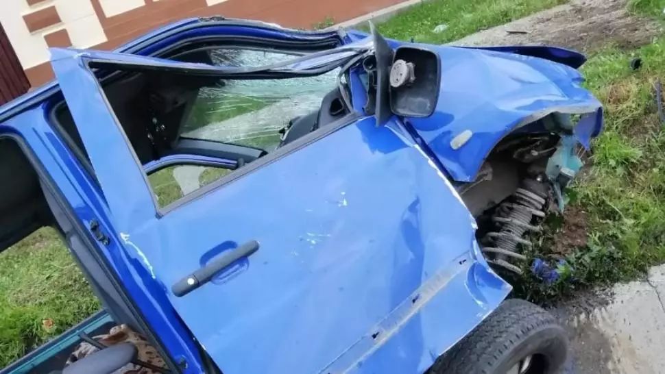 Microbuz cu pasageri, impact nimicitor, în jud. Bistrița-Năsăud: 3 victime, după ce șoferul a adormit la volan