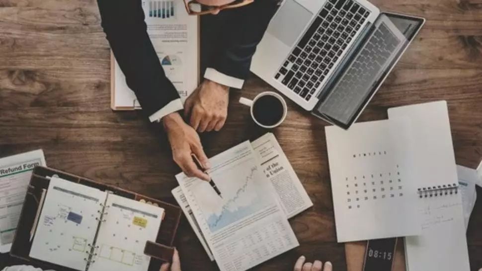 5 idei de afaceri care merg pe timp de criză (P)