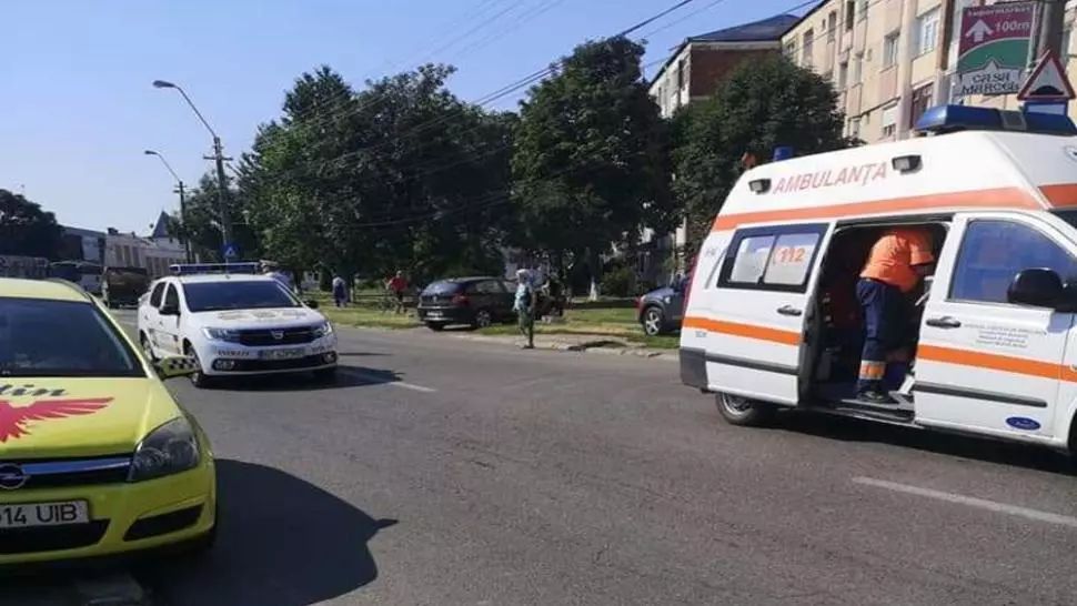 Neatenția ucide! O femeie din Roman, accidentată mortal după ce a traversat neregulamentar 